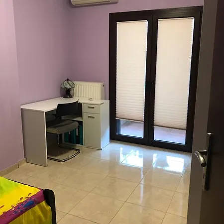 Nataliia-nikiti Apartment