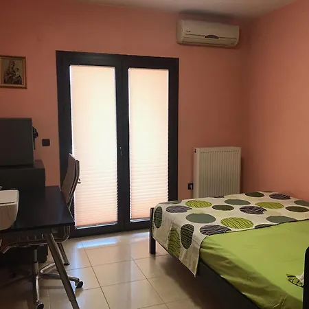Nataliia-nikiti * Nikiti (Sithonia)